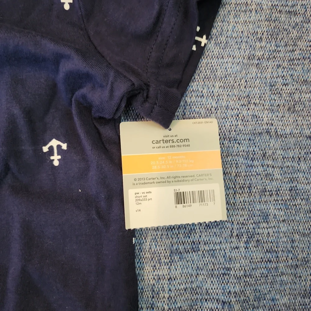 NWT - Carter's 2piece boys shirt and shorts set, Size 12month